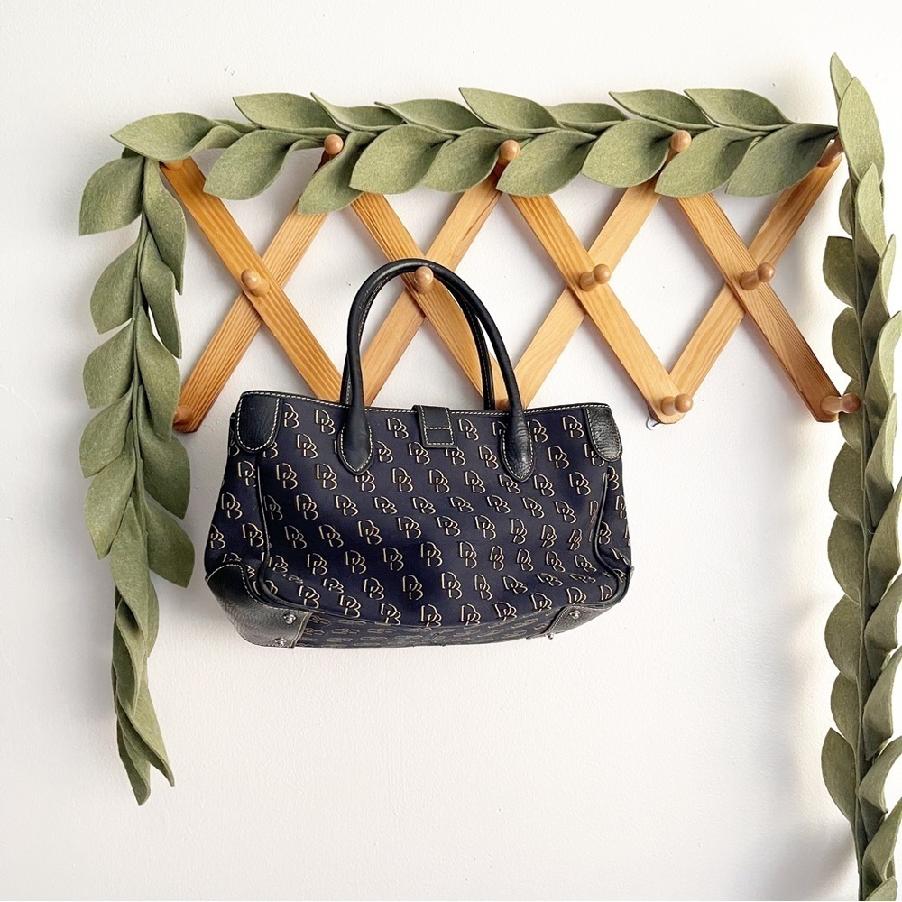 Dooney & Bourke Black Signature Print Purse - Picture 9 of 15